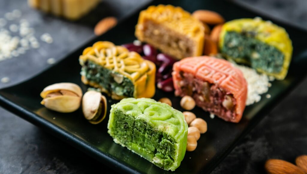 Celebrate Mid-Autumn Festival with These Five Luxurious Mooncakes