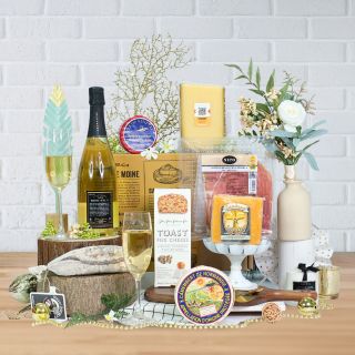Cheese Club - Deluxe Cheese Hamper with Champagne
