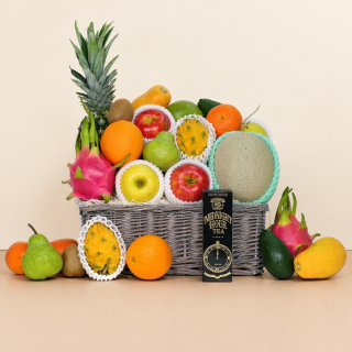 Fresh fruit hamper with tea