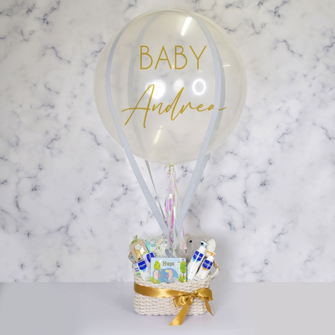 , Personalized Baby Hampers that Moms and Babies Love