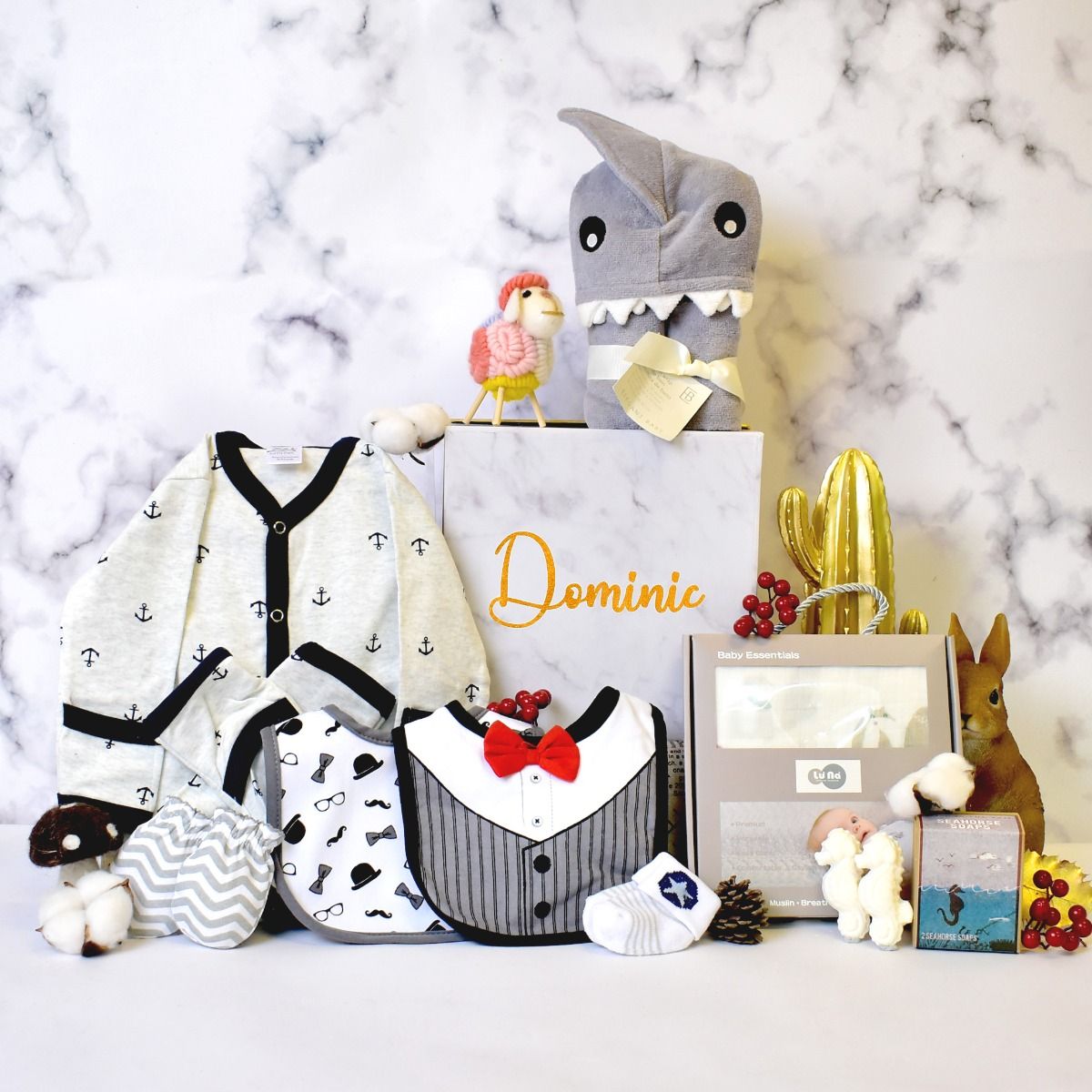 personalized baby hamper